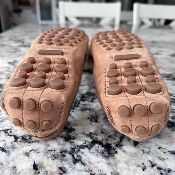 Coach Nicola Suede Driving Loafers Tan - Picture 6 of 9